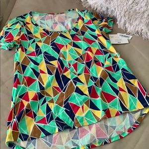 LuLaRoe Classic Tee.nwt